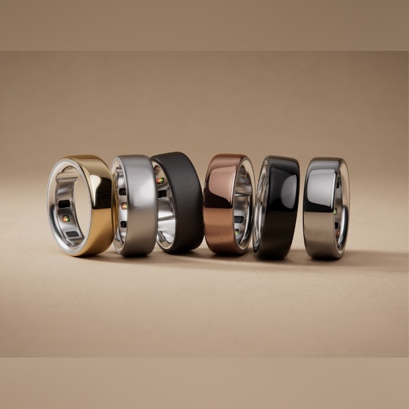 Oura Ring Gen 4 Gold/ Dore Sz. 13 - Picture 3 of 11